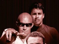 Kaisles vilnis In God s Hands