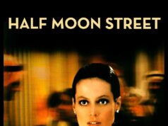 Pusmēness iela Half Moon Street