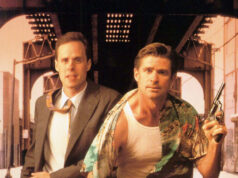 Pistole rokā Hand Gun