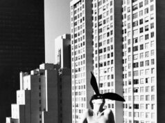 Helmuts Ņūtons: Garā fotogrāfija Helmut Newton Frames from the Edge